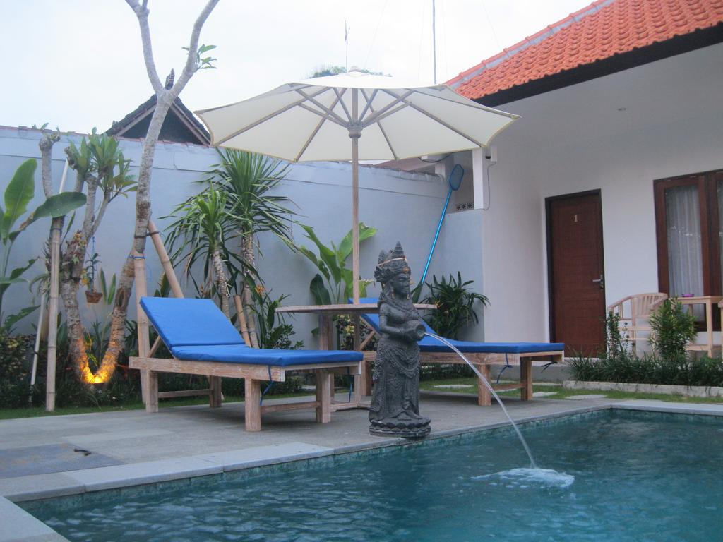 Temuku Guest House Canggu Esterno foto