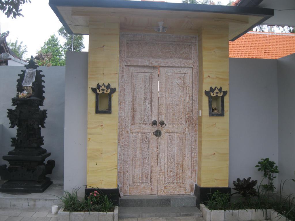 Temuku Guest House Canggu Esterno foto